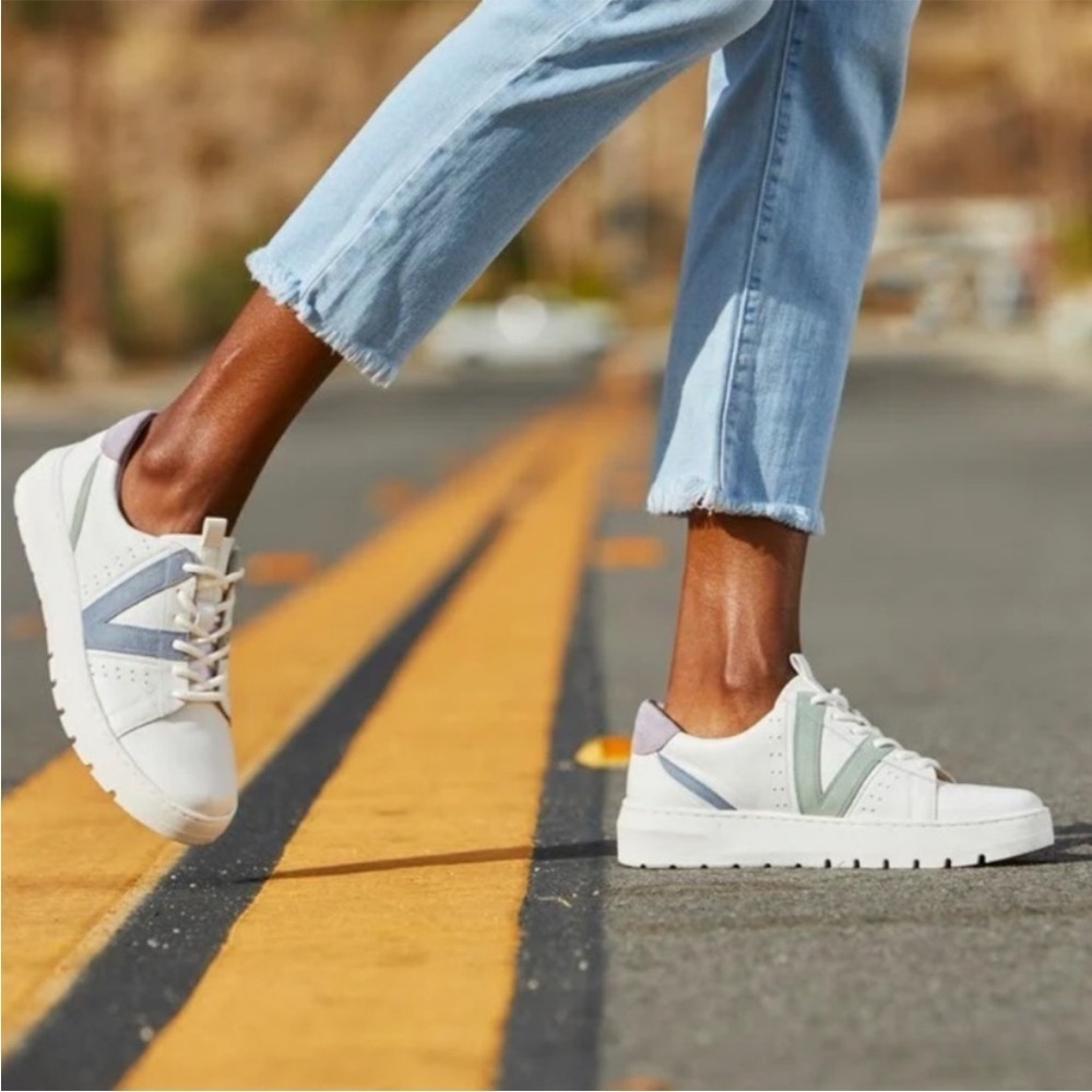 Vionic Simasa White Leather Ortho Support Sneakers 9